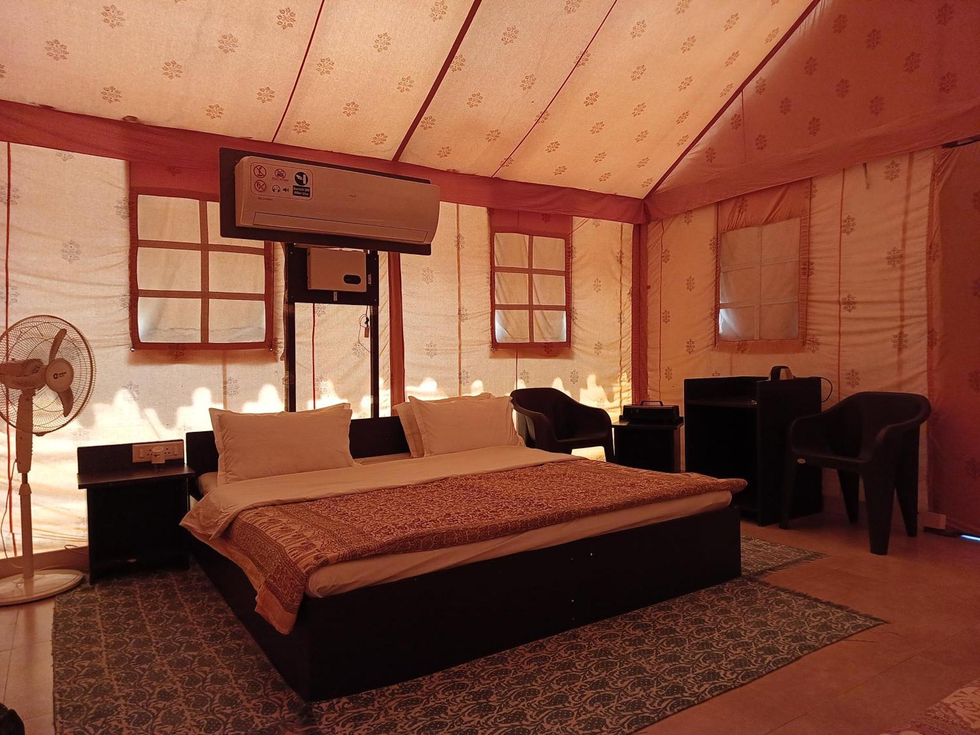 Shivir Aranya - Wilderness Resort الوار المظهر الخارجي الصورة