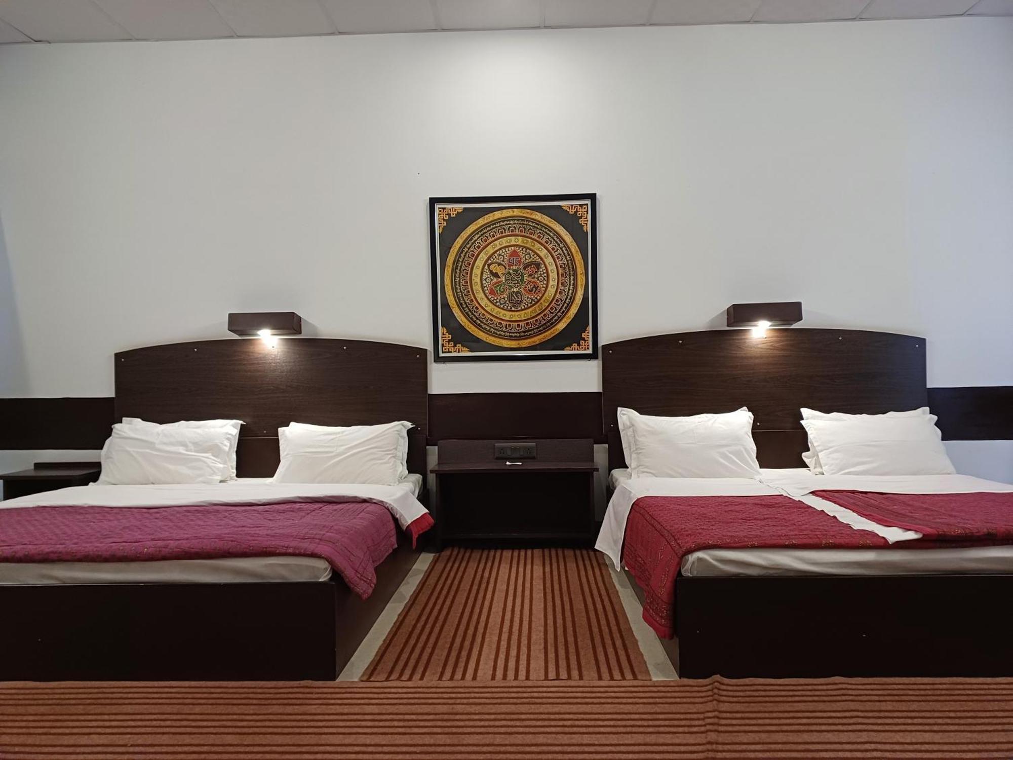 Shivir Aranya - Wilderness Resort الوار المظهر الخارجي الصورة