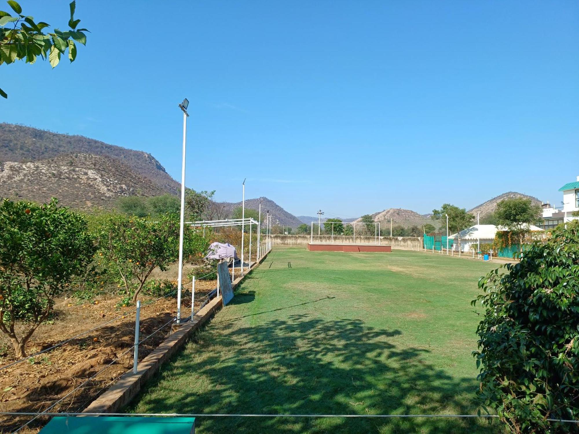 Shivir Aranya - Wilderness Resort الوار المظهر الخارجي الصورة