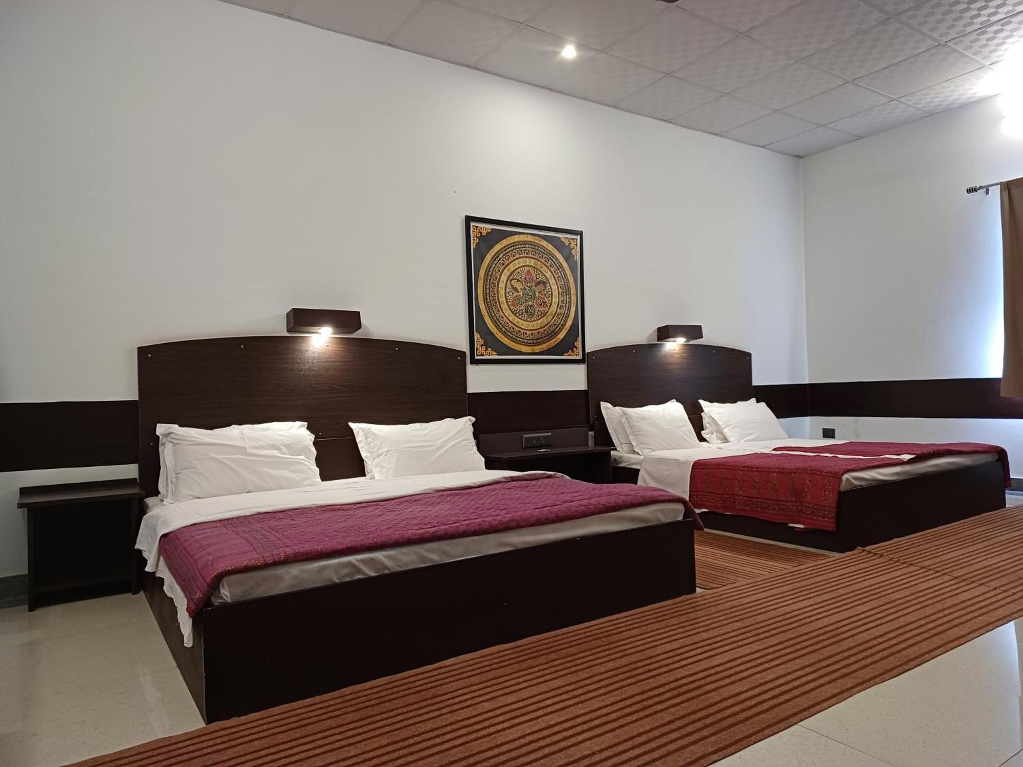 Shivir Aranya - Wilderness Resort الوار المظهر الخارجي الصورة