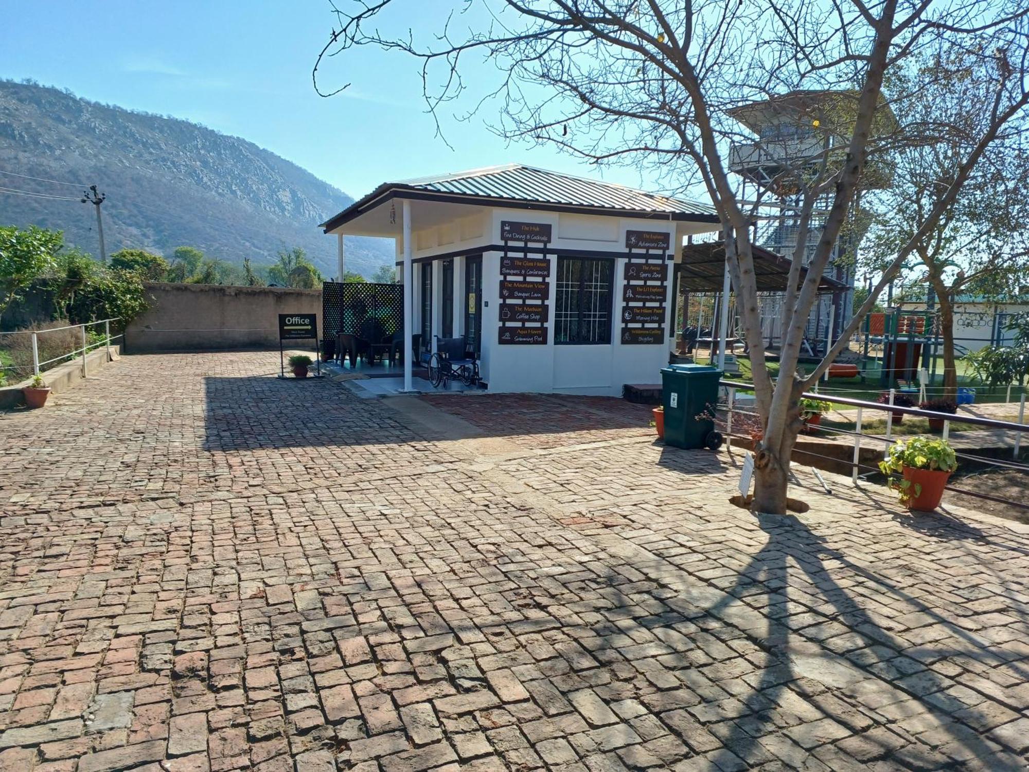 Shivir Aranya - Wilderness Resort الوار المظهر الخارجي الصورة
