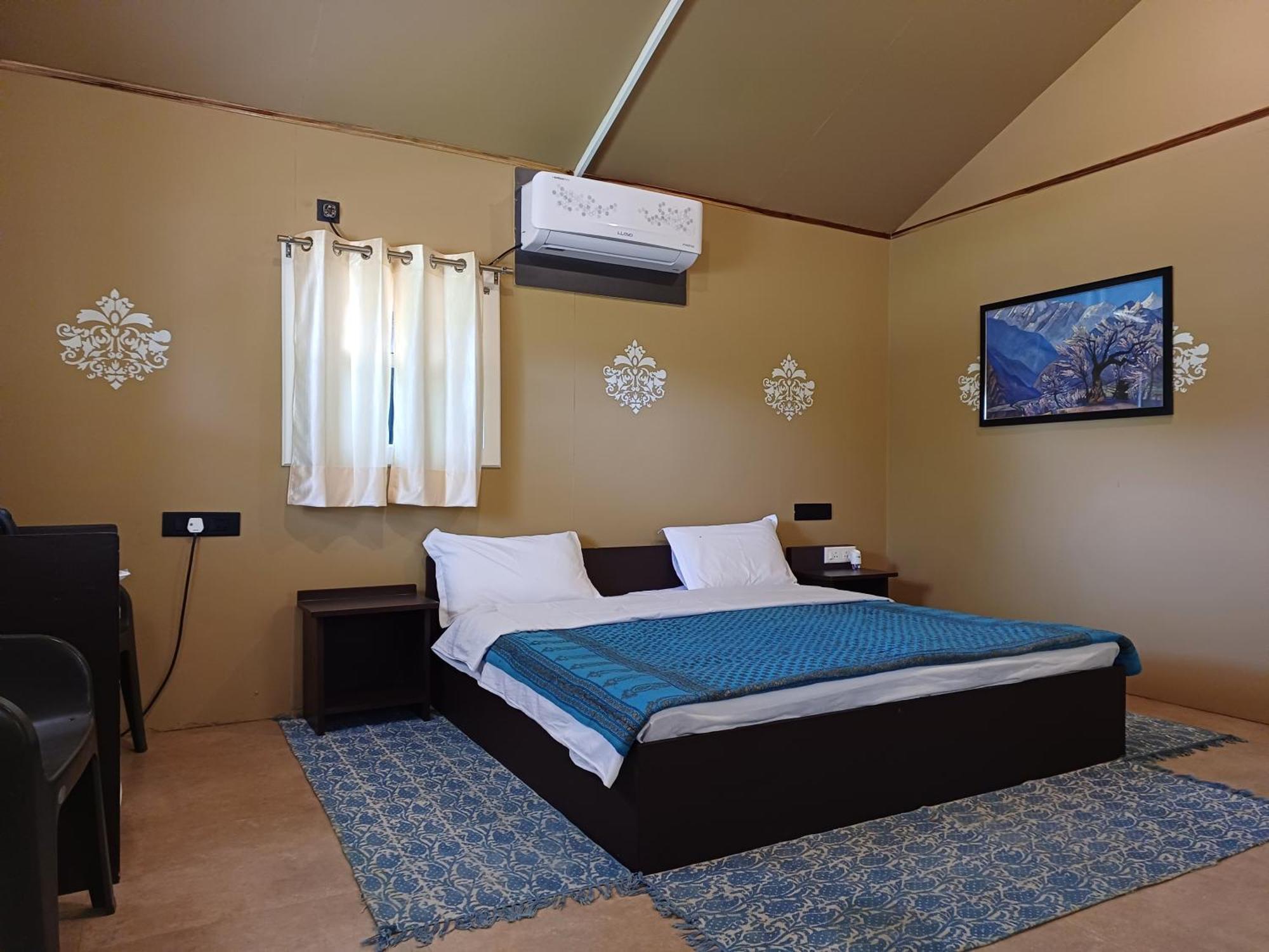 Shivir Aranya - Wilderness Resort الوار المظهر الخارجي الصورة